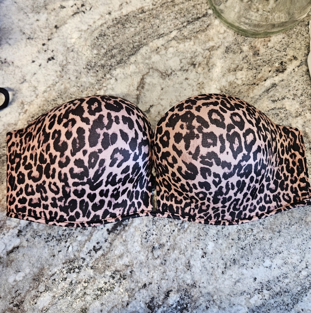 Victoria's Secret Bombshell Strapless Bra